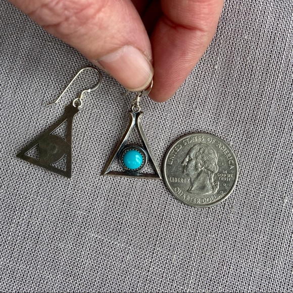 Sold 📣 Vintage Triangle Turquoise & Sterling Earrings - Picture 6 of 13